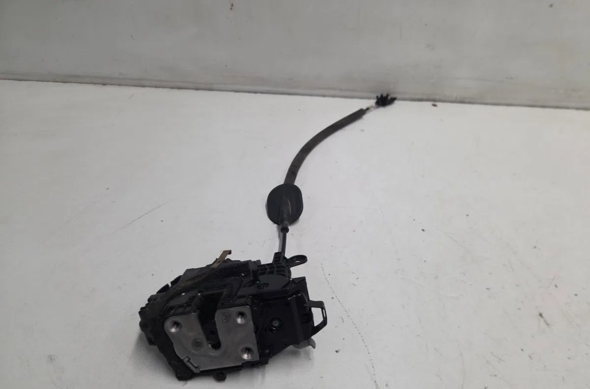 Serrure porte arg RENAULT CLIO 5 PHASE 1 occasion