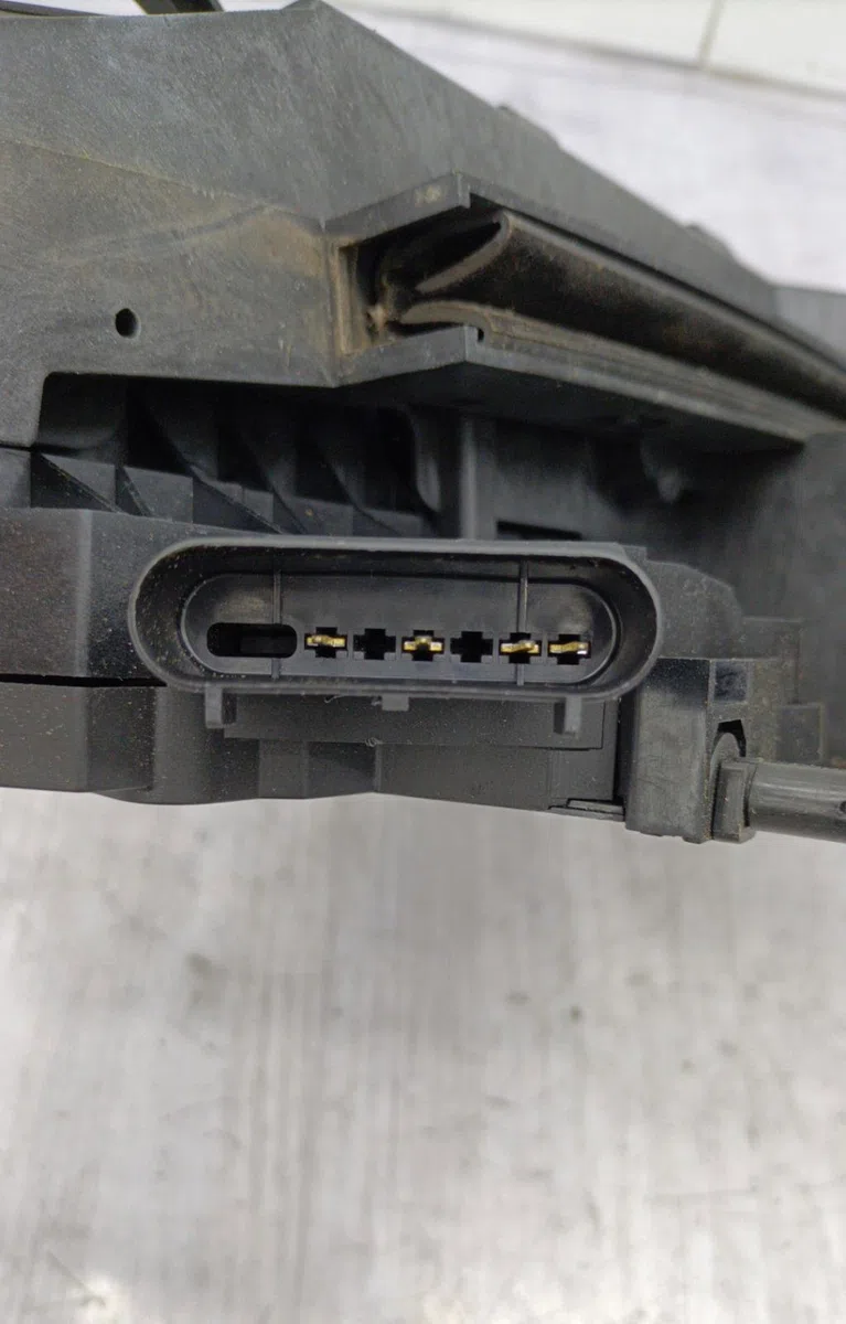 Serrure porte avd FORD C-MAX 2 PHASE 1 occasion