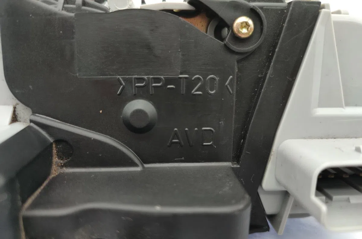 Serrure porte avd PEUGEOT 307 PHASE 1 occasion