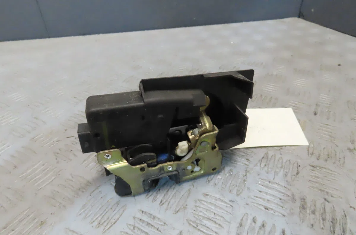 Serrure porte avd RENAULT LAGUNA 2000 occasion