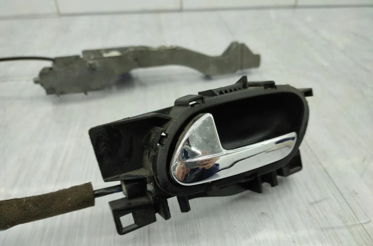 Serrure porte avg CITROEN C3 2 PHASE 1 occasion