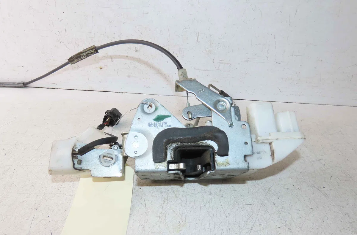 Serrure porte avg VOLKSWAGEN FOX occasion