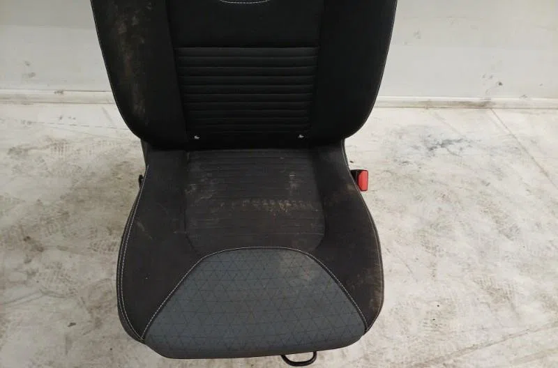 Siège avant droit RENAULT CLIO 4 PHASE 1 occasion