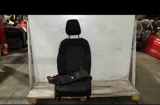 Siège avant droit Renault CLIO V (B7_) Tce 90 (b7mt) (2020) occasion