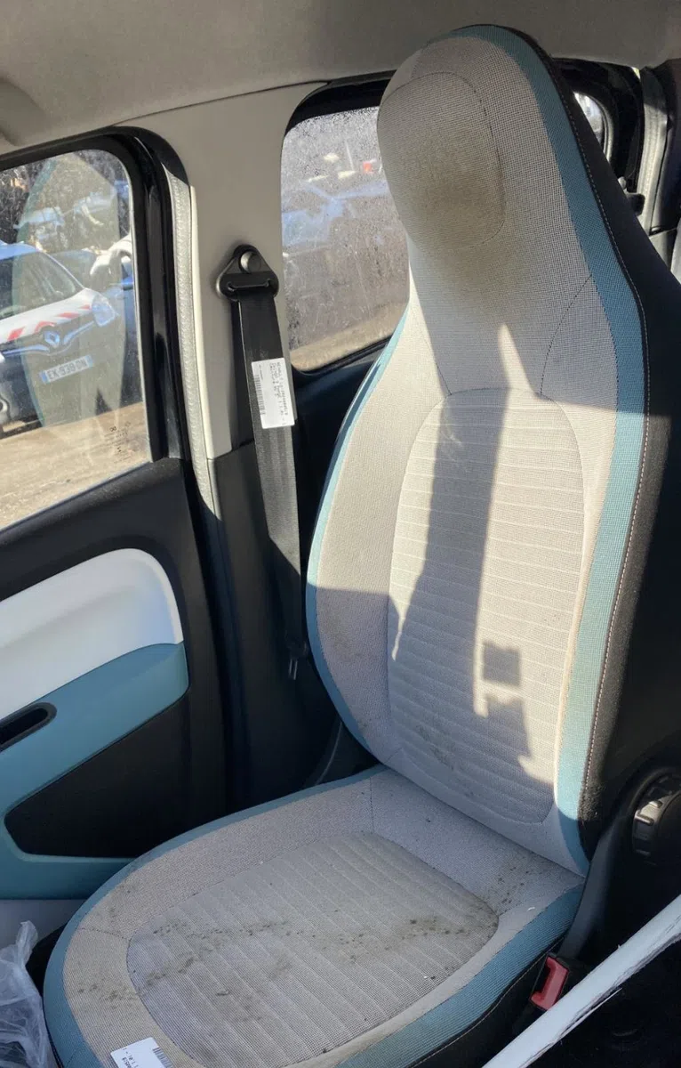 Siège avant droit RENAULT TWINGO 3 PHASE 1 occasion