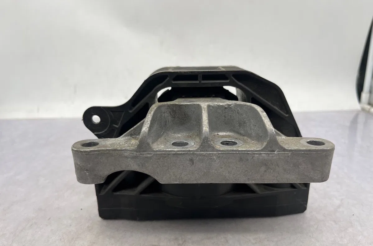 Support moteur PEUGEOT 208 2 occasion