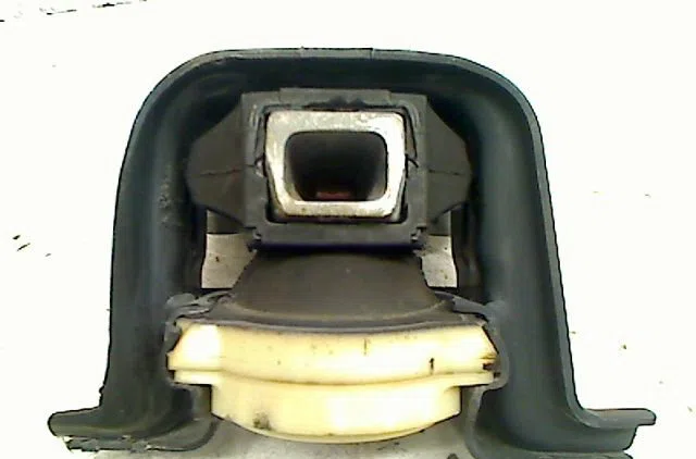 Support moteur Peugeot 208 I (CA_, CC_) 1.6 (2012) occasion