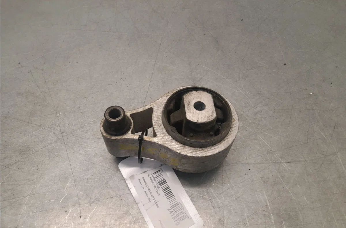 Support moteur Renault MASTER II Camionnette (FD) 2.5 dci 100 (fd0u, fd0v) (2003) occasion