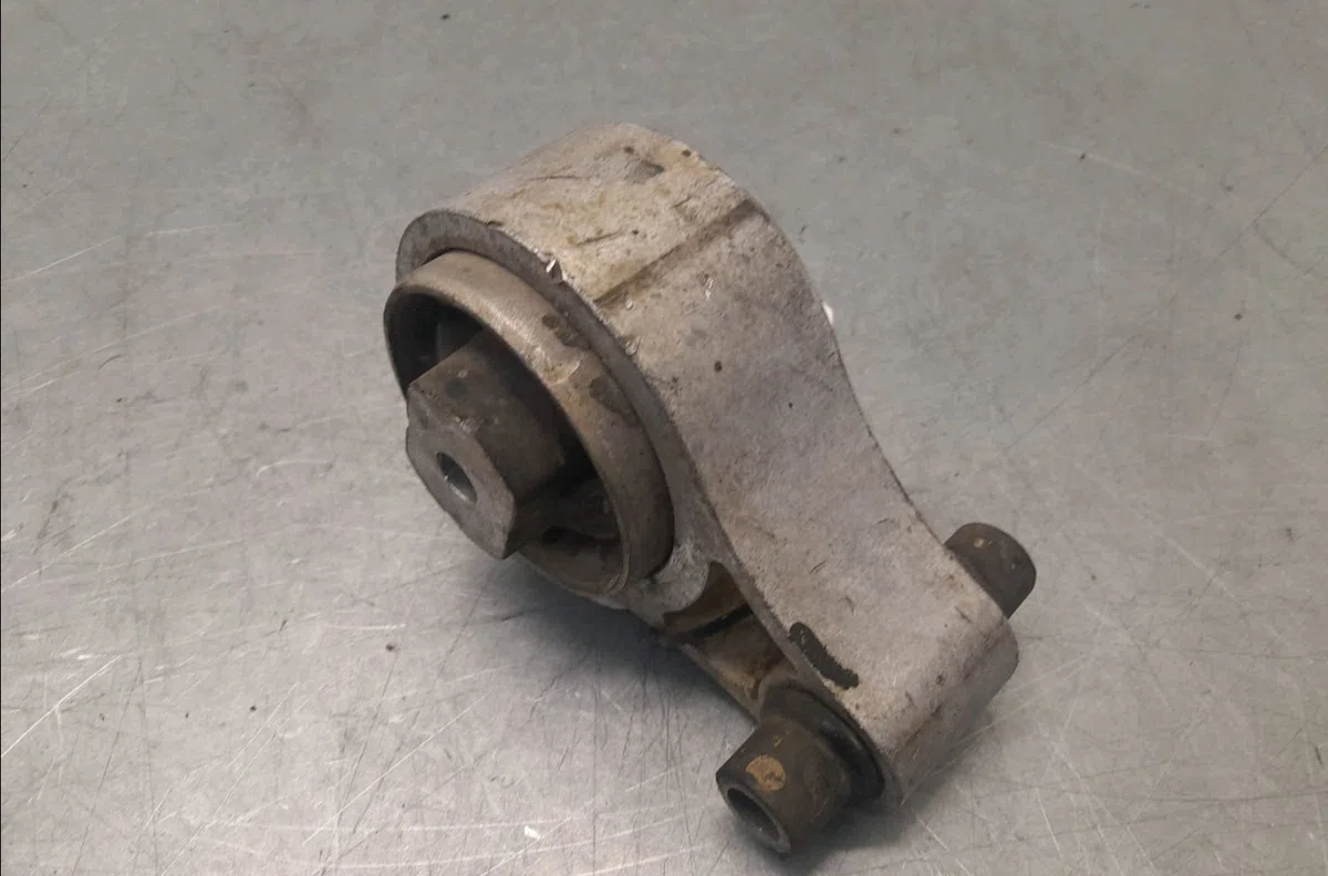 Support moteur Renault MASTER II Camionnette (FD) 2.5 dci 100 (fd0u, fd0v) (2003) occasion