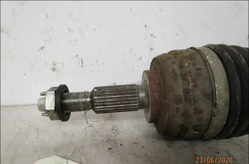 Transmission avant droite DACIA DUSTER I occasion