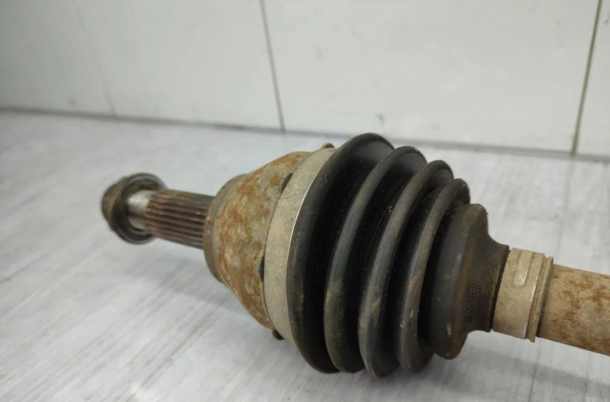Transmission avant droite FORD FIESTA 6 PHASE 2 occasion