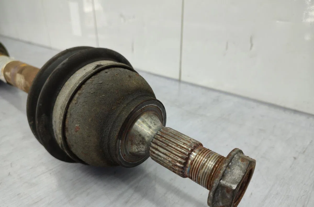 Transmission avant droite PEUGEOT 208 1 PHASE 2 occasion