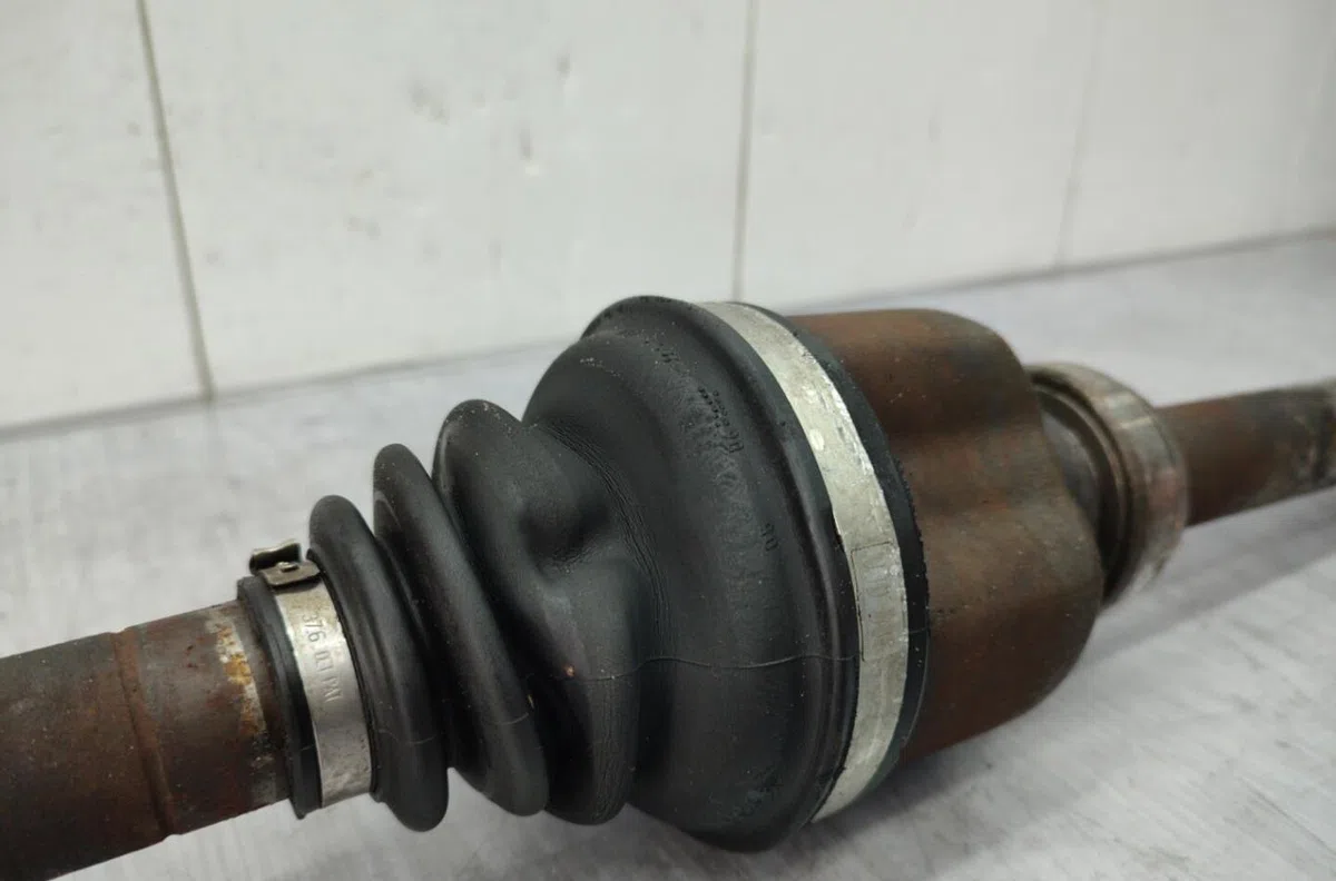 Transmission avant droite PEUGEOT 308 1 PHASE 1 occasion