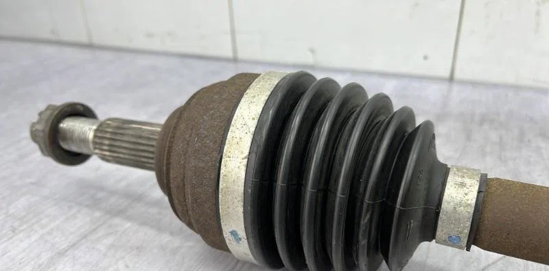 Transmission avant droite RENAULT CLIO 3 PHASE 1 BREAK occasion