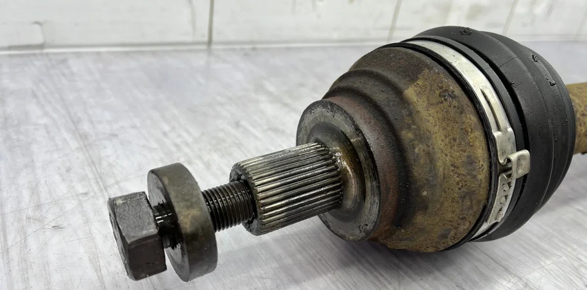 Transmission avant droite SKODA OCTAVIA 2 PHASE 1 occasion