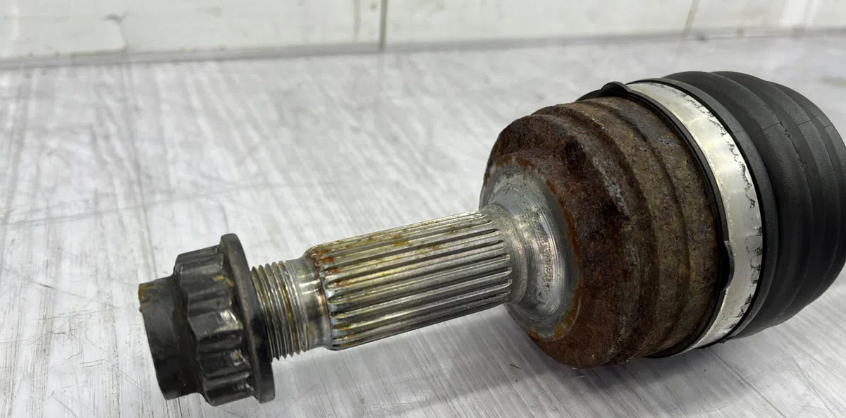 Transmission avant droite TOYOTA AYGO 1 PHASE 1 occasion