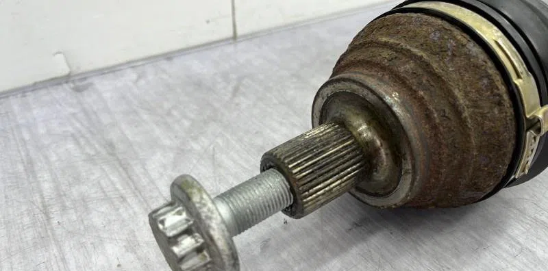 Transmission avant droite VOLKSWAGEN GOLF PLUS PHASE 1 occasion