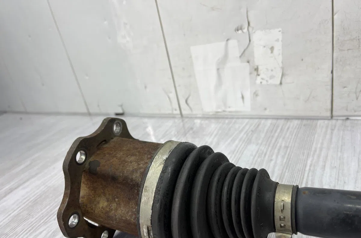 Transmission avant gauche AUDI A4 3 AVANT PHASE 1 BREAK occasion