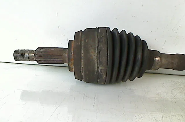 Transmission avant gauche DACIA DUSTER 2011 occasion