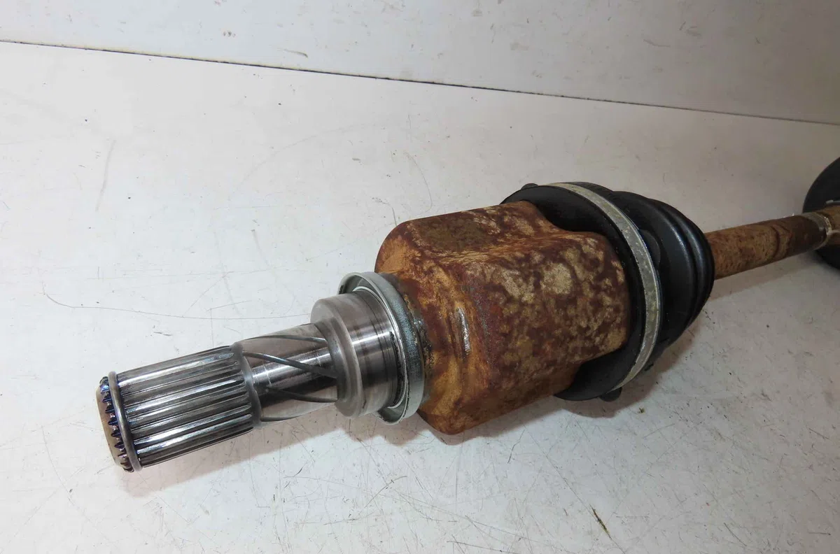 Transmission avant gauche NISSAN NV200 occasion