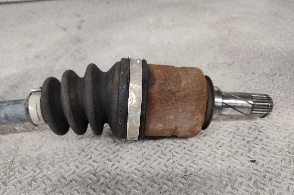 Transmission avant gauche OPEL CORSA D  CORSA D PHASE 1 occasion