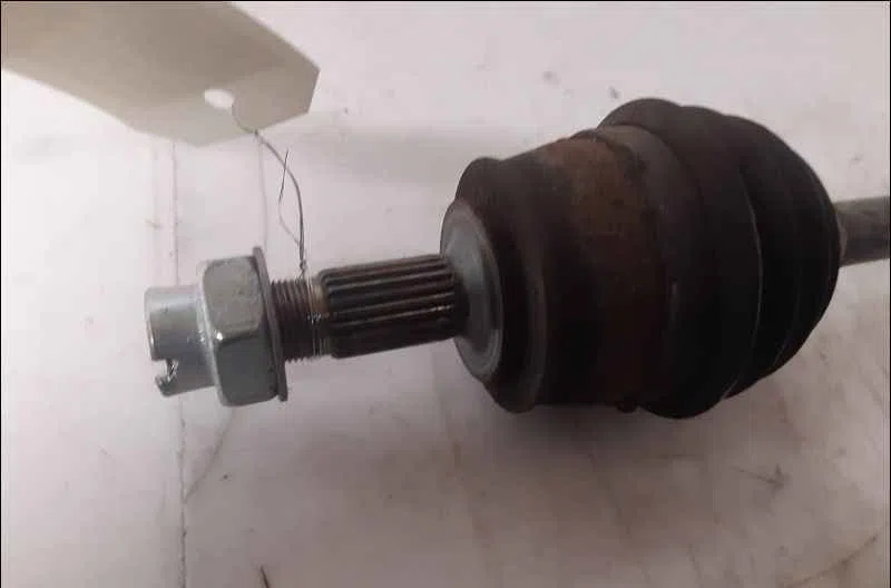 Transmission avant gauche OPEL CORSA IV occasion