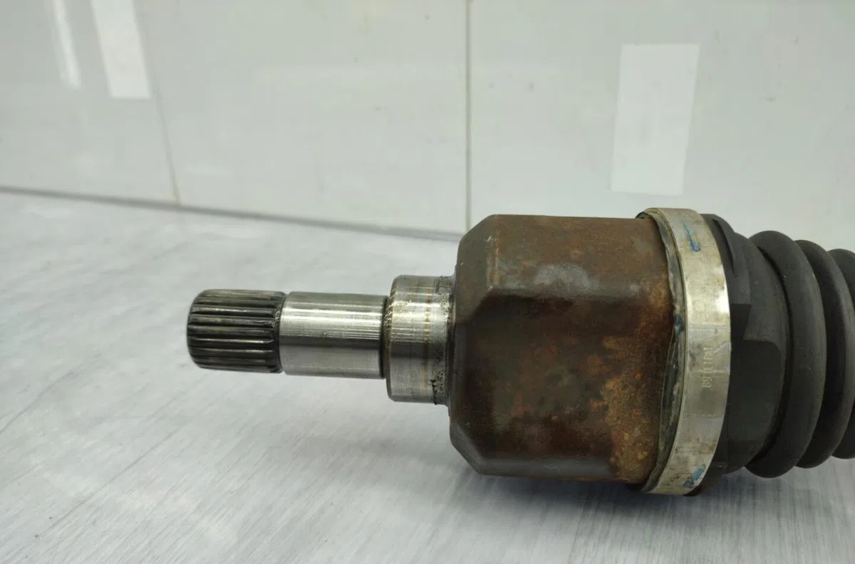 Transmission avant gauche PEUGEOT 208 1 PHASE 2 occasion