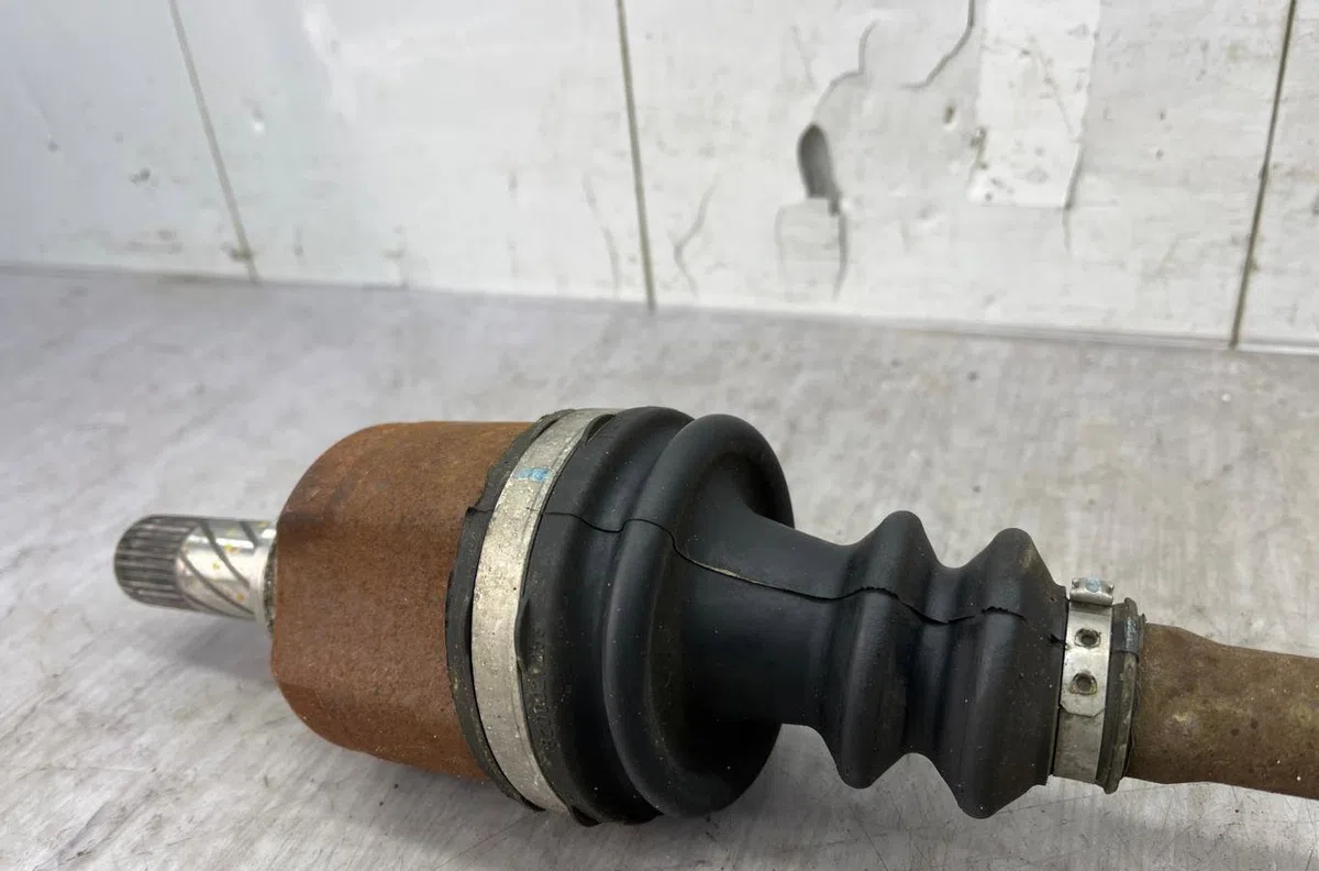 Transmission avant gauche RENAULT CLIO 3 PHASE 2 occasion
