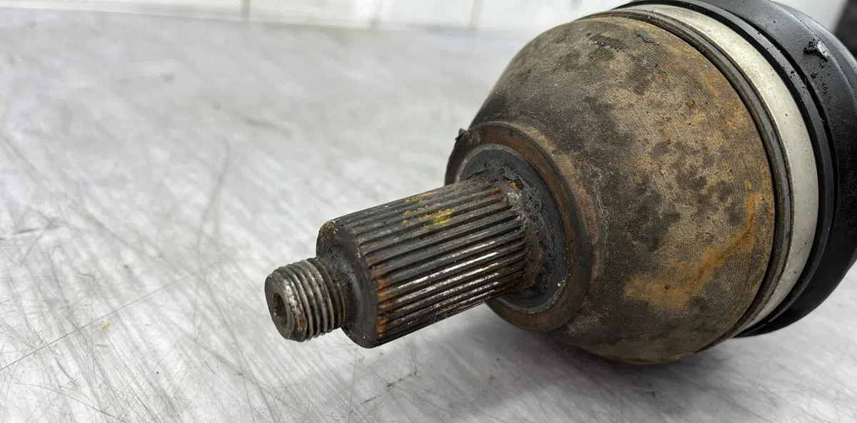 Transmission avant gauche VOLKSWAGEN POLO 5 PHASE 2 occasion