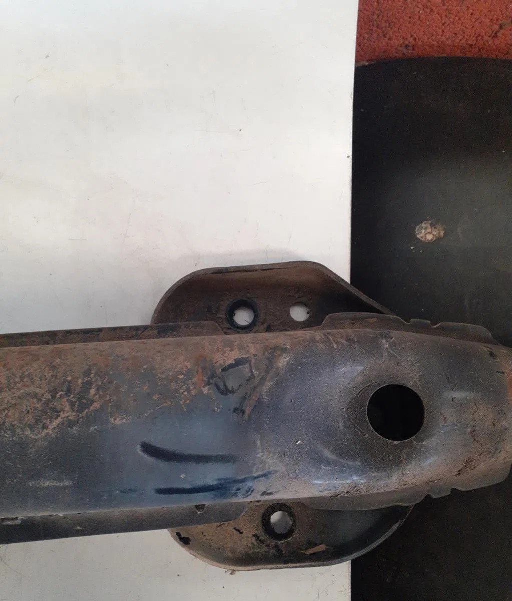 Traverse ar Citroen C4 I (LC_) 1.6 hdi (2004-2011) 5 portes occasion