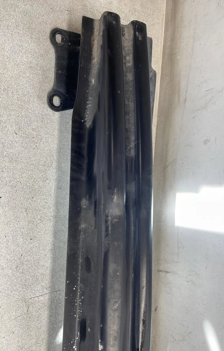 Traverse ar Volkswagen GOLF VI (5K1) 1.6 tdi (2009-2012) occasion