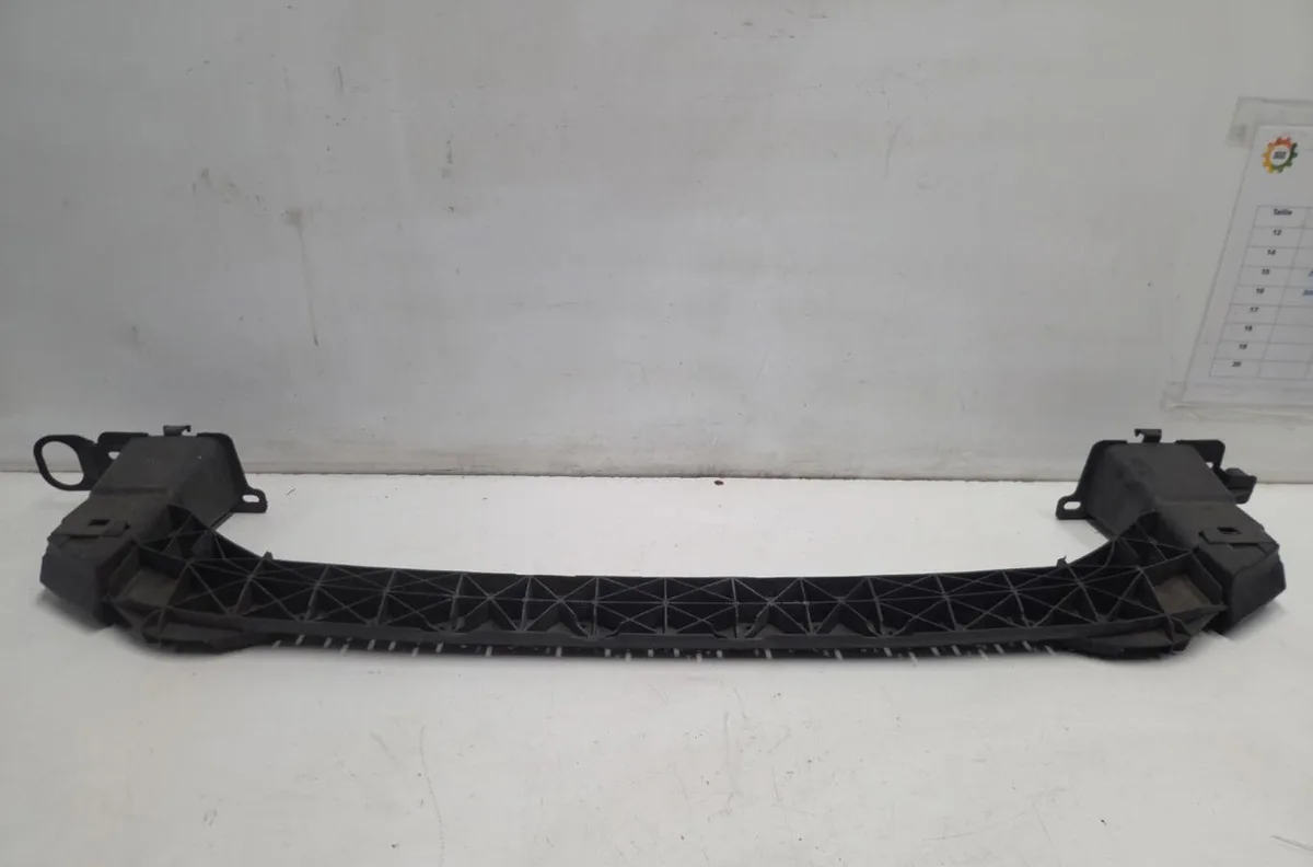 Traverse inférieure armature avant CITROEN C4 2 PHASE 1 occasion