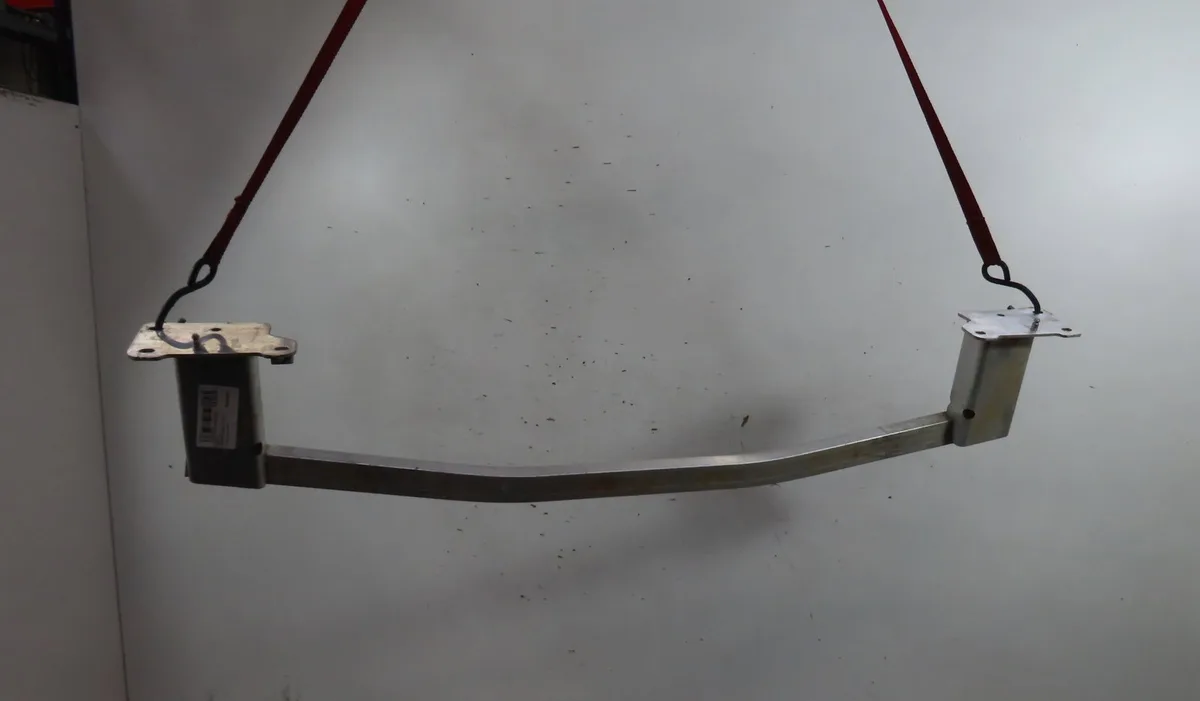 Traverse inférieure armature avant PEUGEOT 3008 2019 occasion