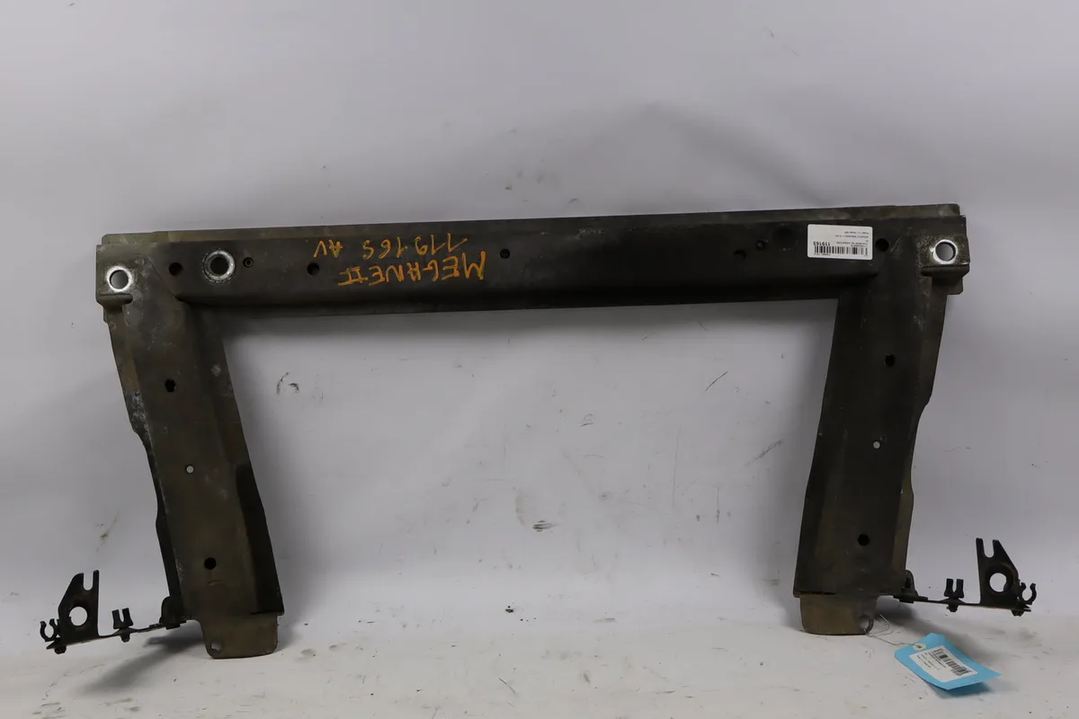 Traverse inférieure armature avant Renault MEGANE II A trois volumes (LM0-1_) 1.5 dci (lm02, lm13, lm2a) (2004-2010) occ