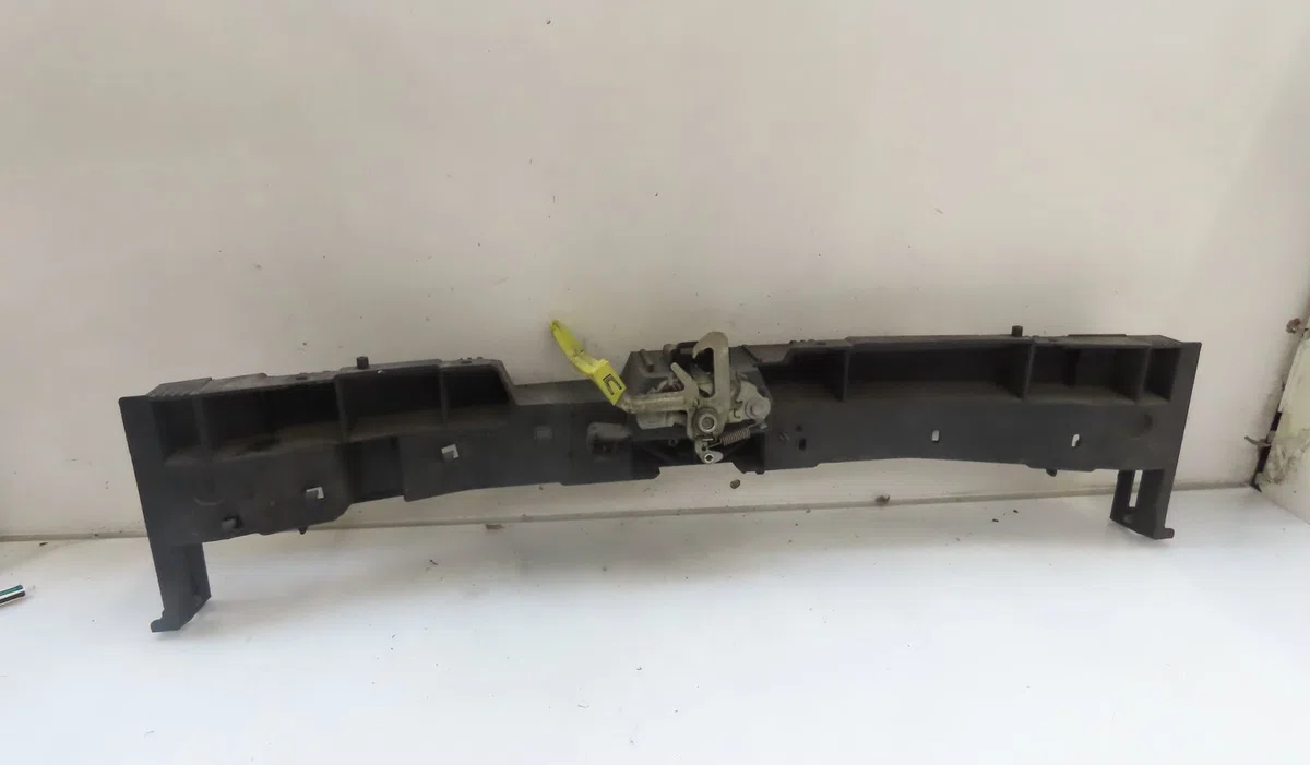 Traverse supérieure armature avant CITROEN C3 2011 occasion