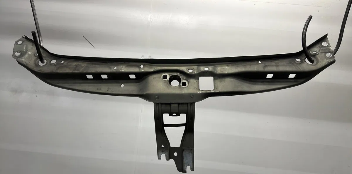 Traverse supérieure armature avant RENAULT CLIO 2 PHASE 2 occasion