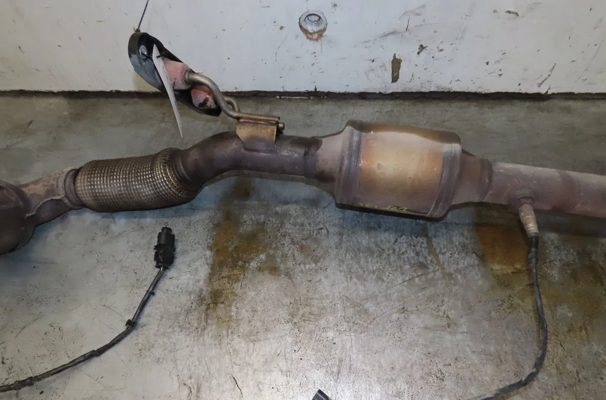 Tube echappement Audi A3 Décapotable (8P7) 1.8 tfsi (2008-2013) occasion