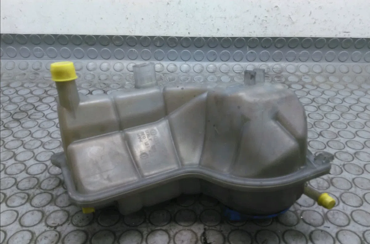 Vase expansion Audi A4 B6 (8E2) 2.5 tdi quattro (2000-2004) occasion