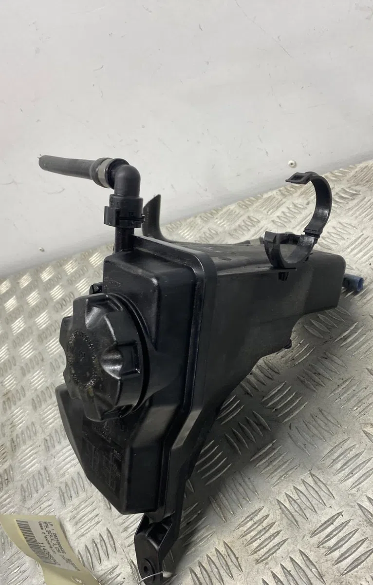 Vase expansion BMW SERIE 3 E92 COUPE PHASE 1 occasion