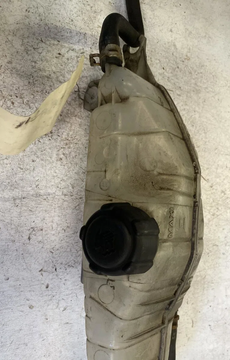 Vase expansion NISSAN MICRA 3 PHASE 1 occasion
