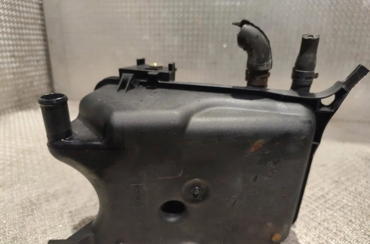 Vase expansion PEUGEOT 106 PHASE 2 occasion