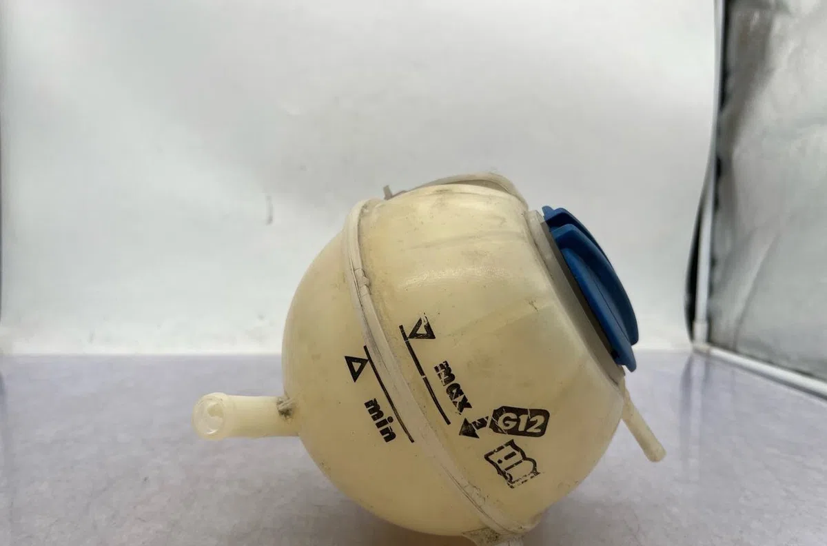 Vase expansion VOLKSWAGEN POLO 5 PHASE 1 occasion