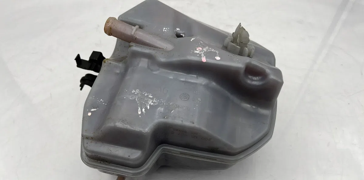 Vase expansion VOLKSWAGEN POLO 6 PHASE 1 occasion