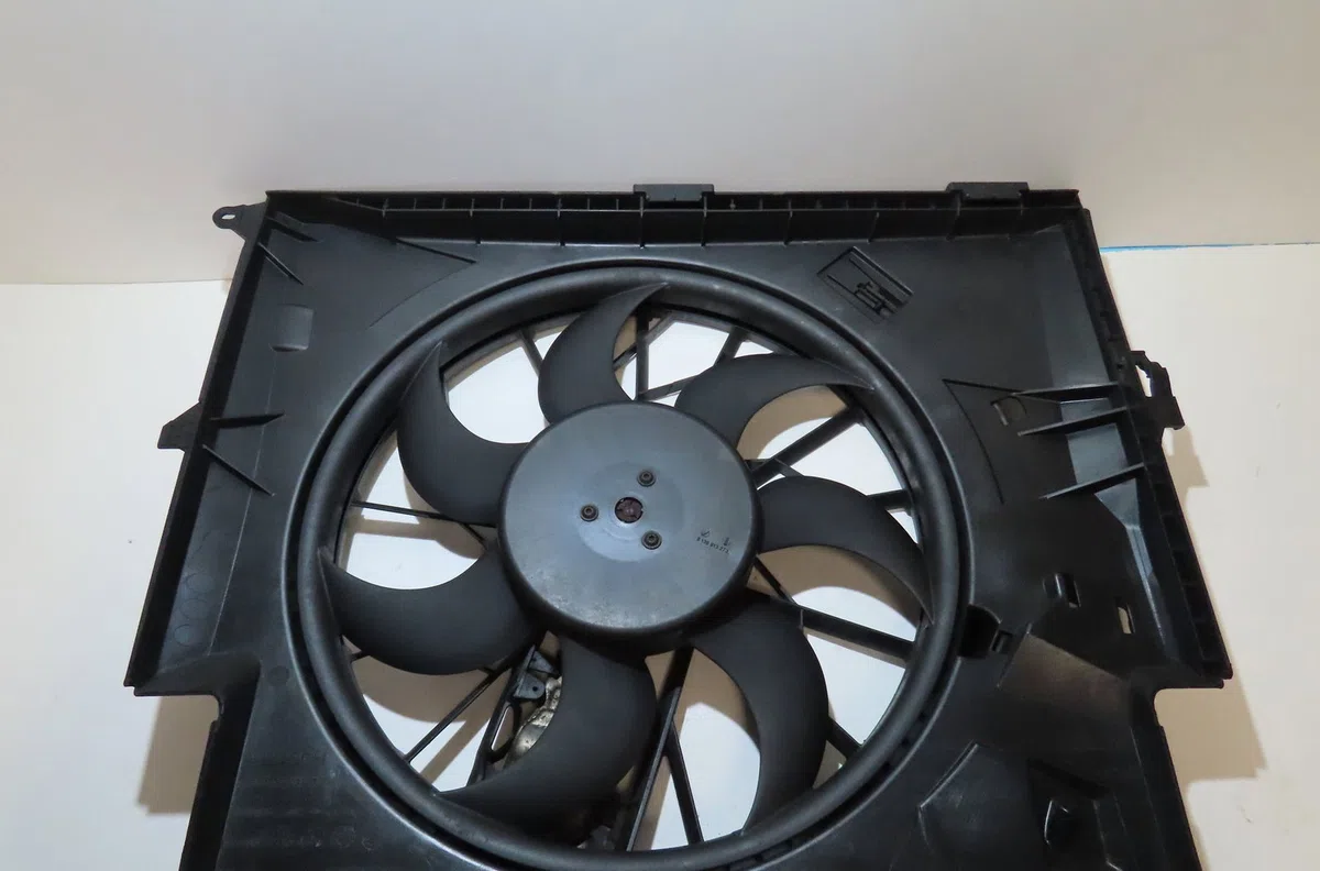 Ventilateur de refroidissement Bmw 1 (E87) 118 d (2004-2007) occasion