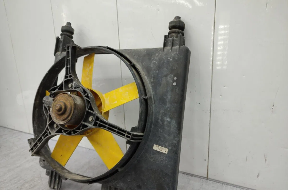 Ventilateur de refroidissement FORD FIESTA 4 PHASE 2 occasion