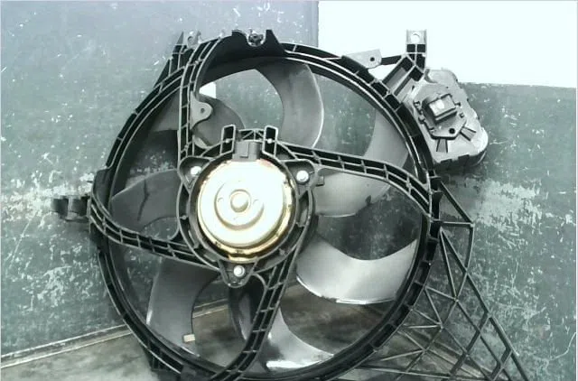 Ventilateur de refroidissement Nissan PRIMERA Break (WP12) 1.9 dci (2003) occasion