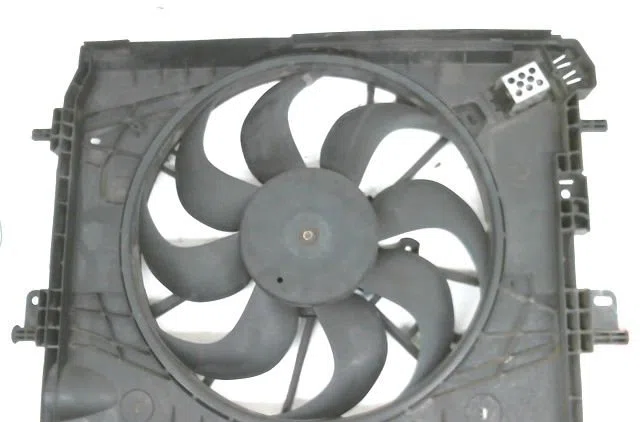 Ventilateur de refroidissement RENAULT CLIO 09 TCE - 90 INTENS occasion