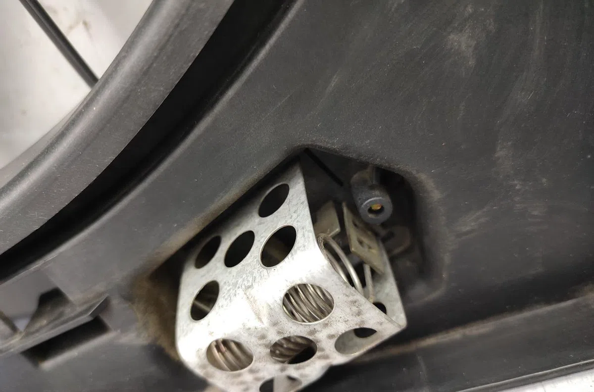 Ventilateur de refroidissement RENAULT CLIO 2 PHASE 1 occasion