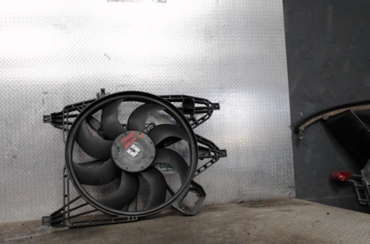Ventilateur de refroidissement RENAULT KANGOO 1  KANGOO 1 PHASE 2 occasion