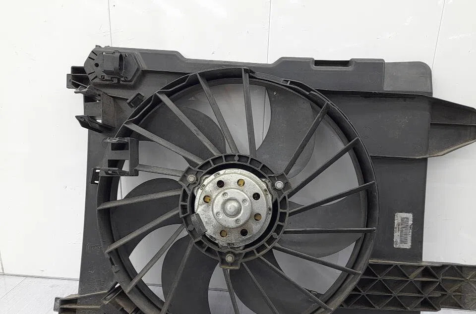 Ventilateur de refroidissement RENAULT SCENIC 2 PHASE 2 occasion